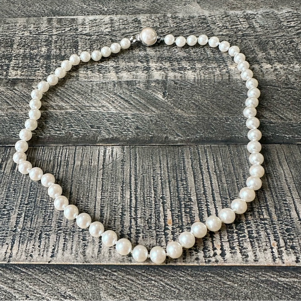 Vintage Carolee Pearl Choker